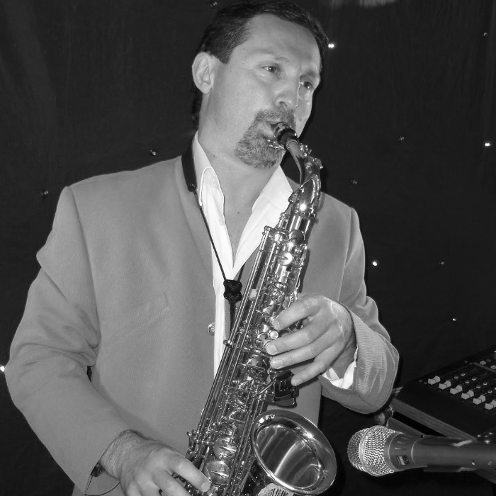 Viktor Heinle bei einem musikalischen Auftritt 3